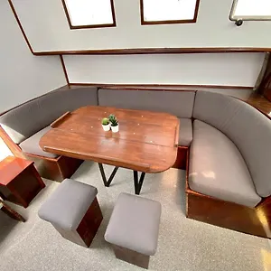  Bateau-hôtel Fantastico Velero En Barcelona